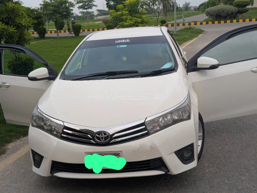 Toyota Corolla 2016 for Sale in Lahore Image-1