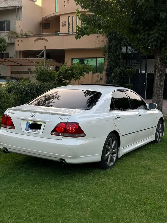 Toyota Crown 2006 for Sale in Multan Image-1