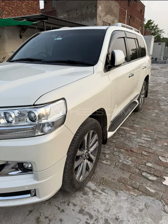 Toyota Land Cruiser 2018 for Sale in Lahore Image-1