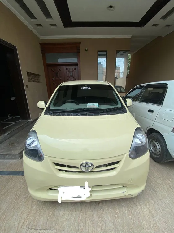 Toyota Pixis Epoch 2014 for Sale in Lahore Image-1