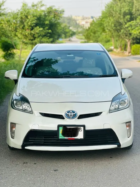 Toyota Prius 2012 for Sale in Islamabad Image-1