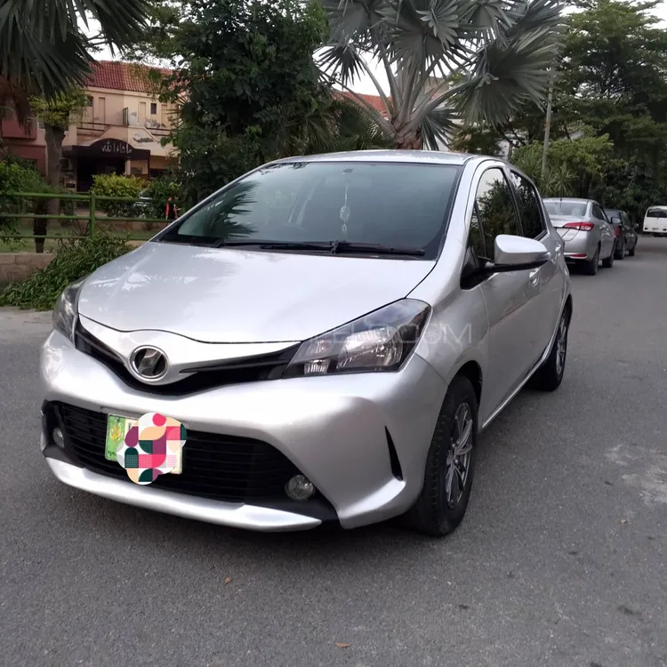 Toyota Vitz 2014 for Sale in Lahore Image-1