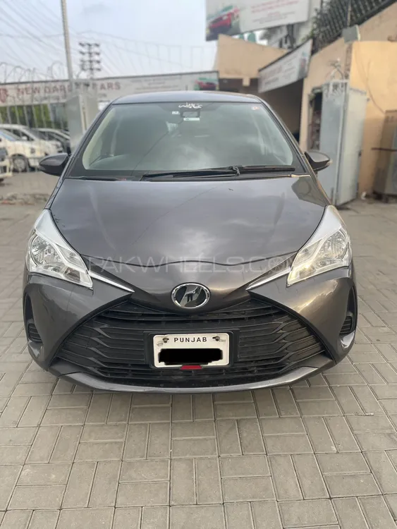 Toyota Vitz 2017 for Sale in Lahore Image-1