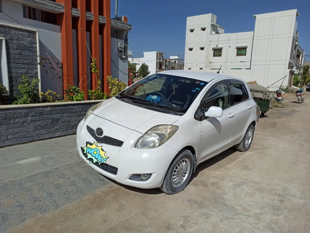 Toyota Vitz 2009 for Sale in Karachi Image-1