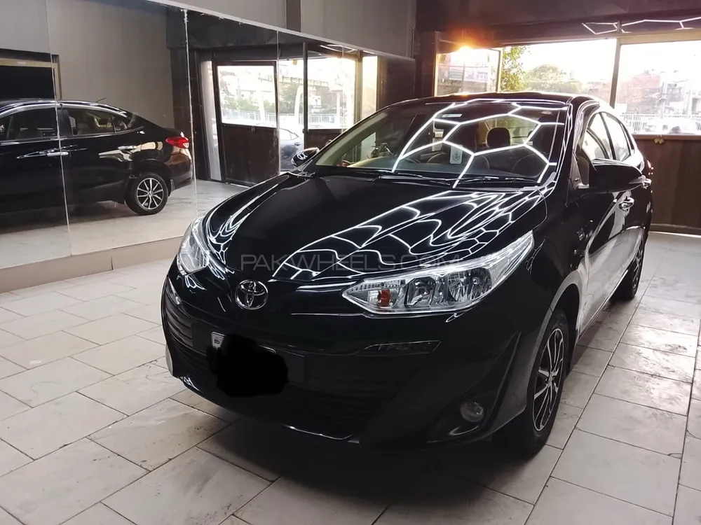Toyota Yaris Sedan 2022 for Sale in Lahore Image-1
