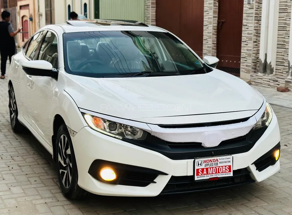Honda Civic 2017 for Sale in Gujranwala Image-1
