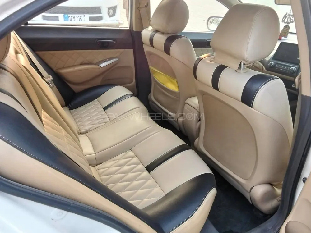 Honda Civic 2010 for Sale in Sargodha Image-1