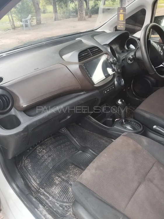 Honda Fit 2012 for Sale in Okara Image-1