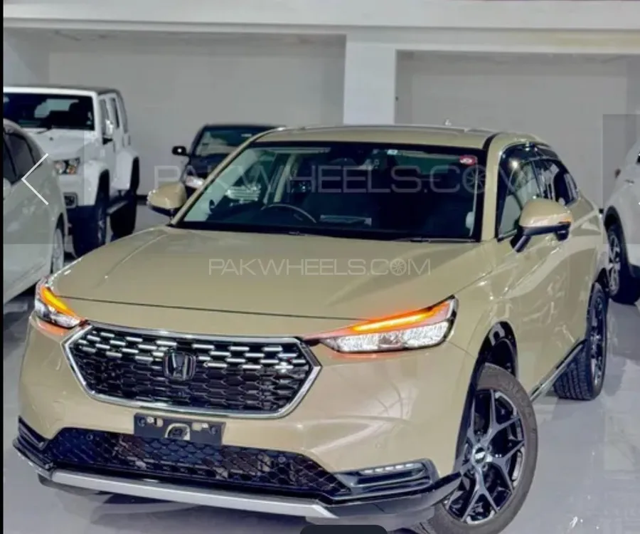 Honda Vezel 2021 for Sale in Lahore Image-1