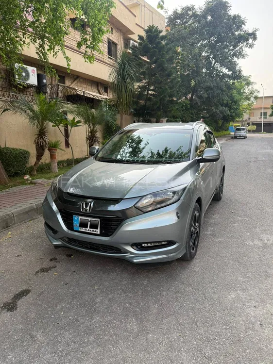 Honda Vezel 2015 for Sale in Rawalpindi Image-1