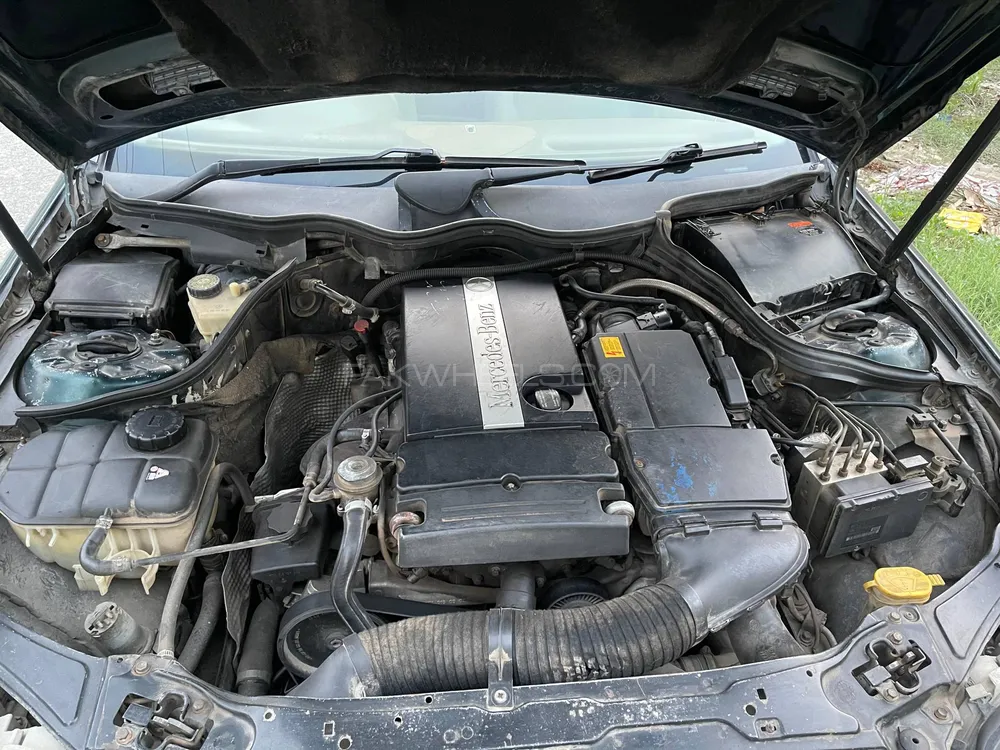 Mercedes Benz Cl Class 2003 for Sale in Lahore Image-1