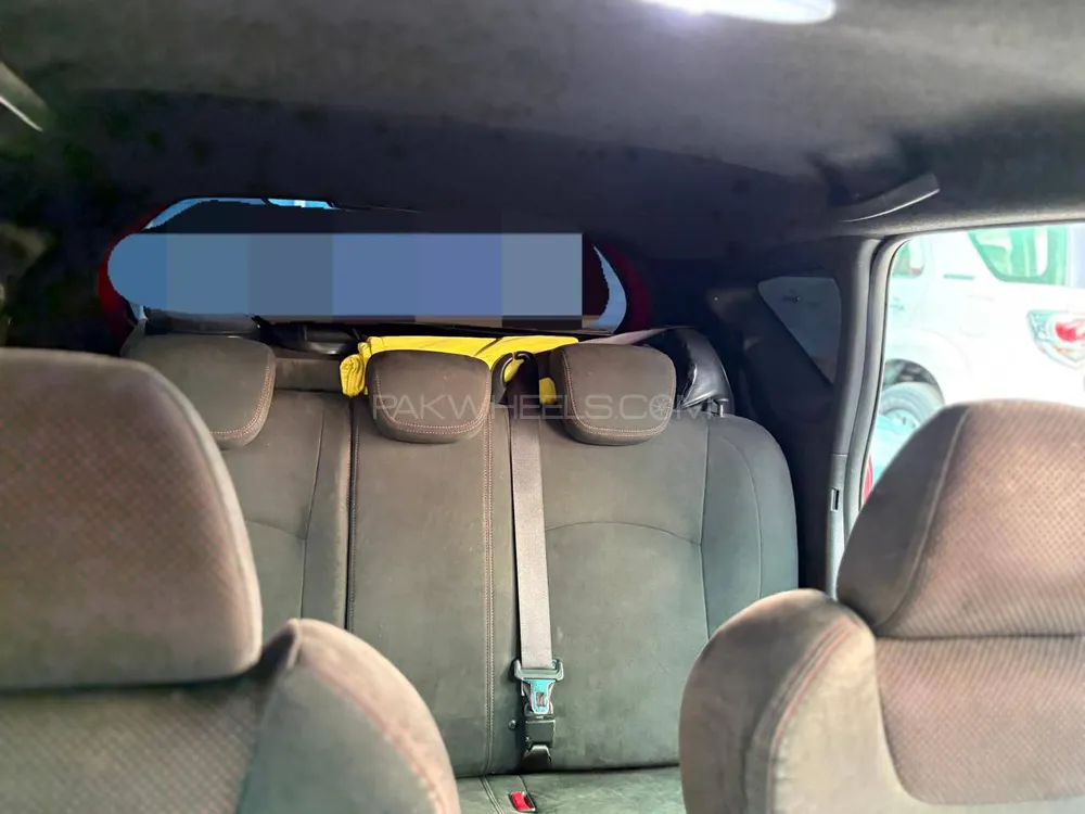 Nissan Note 2017 for Sale in Lahore Image-1