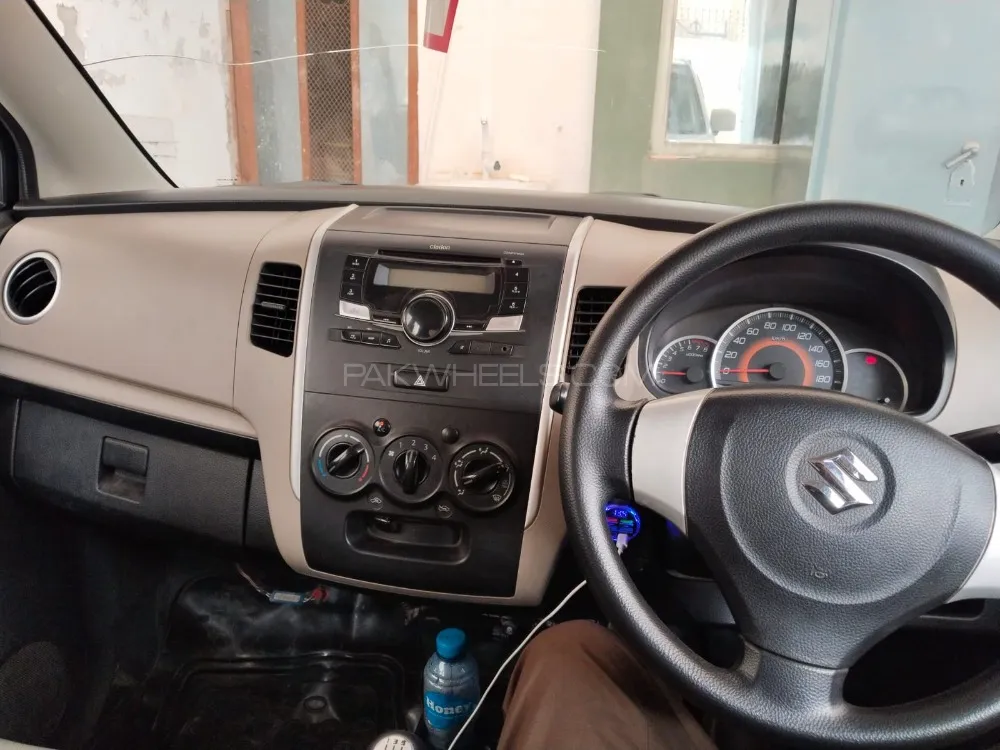 Suzuki Wagon R 2017 for Sale in Multan Image-1