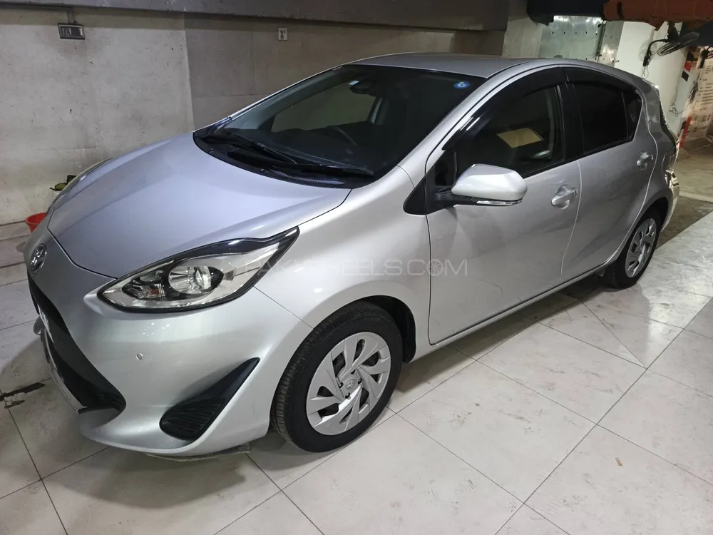 Toyota Aqua 2020 for Sale in Karachi Image-1
