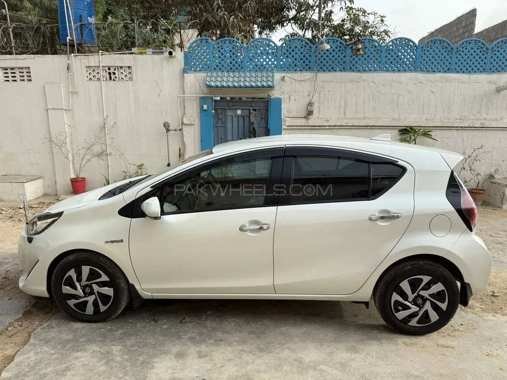 Toyota Aqua 2020 for Sale in Karachi Image-1