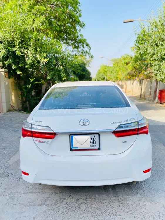 Toyota Corolla 2018 for Sale in Toba Tek Singh Toyota Corolla 2018 for Sale in Toba Tek Singh Image-3
