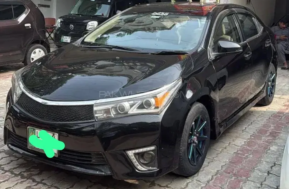 Toyota Corolla 2016 for Sale in Lahore Image-1