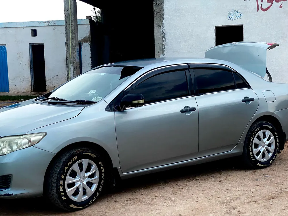 Toyota Corolla 2011 for Sale in Kohat Image-1