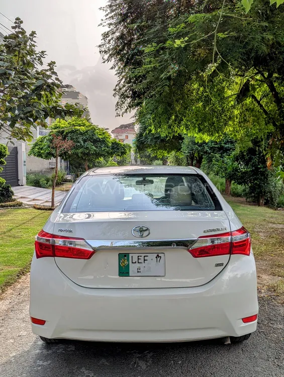 Toyota Corolla 2017 for Sale in Lahore Image-1