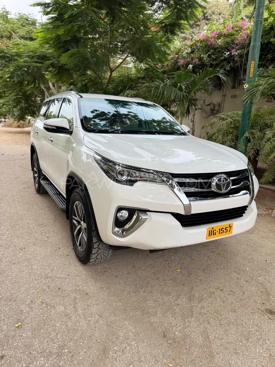 Toyota Fortuner 2017 for Sale in Karachi Image-1