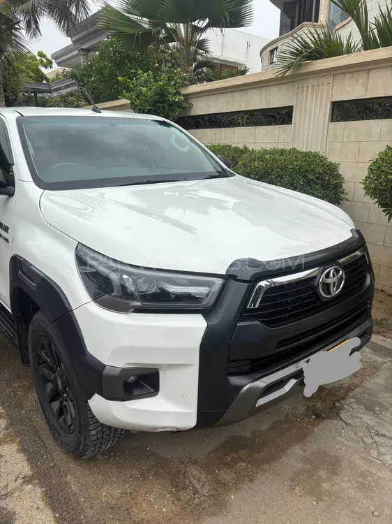Toyota Hilux 2023 for Sale in Karachi Image-1
