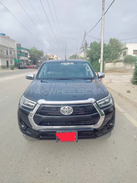 Toyota Hilux 2021 for Sale in Karachi Image-1