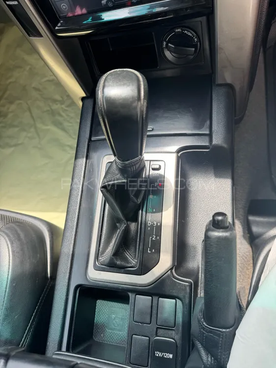 Toyota Prado 2011 for Sale in Lahore Toyota Prado 2011 for Sale in Lahore Image-12