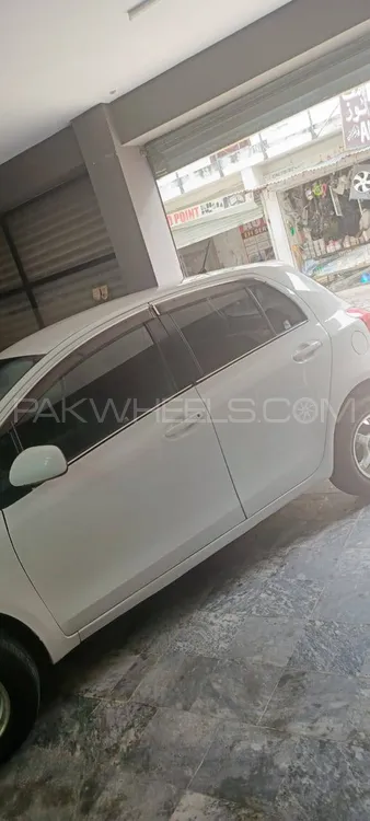 Toyota Vitz 2009 for Sale in Abbottabad Image-1