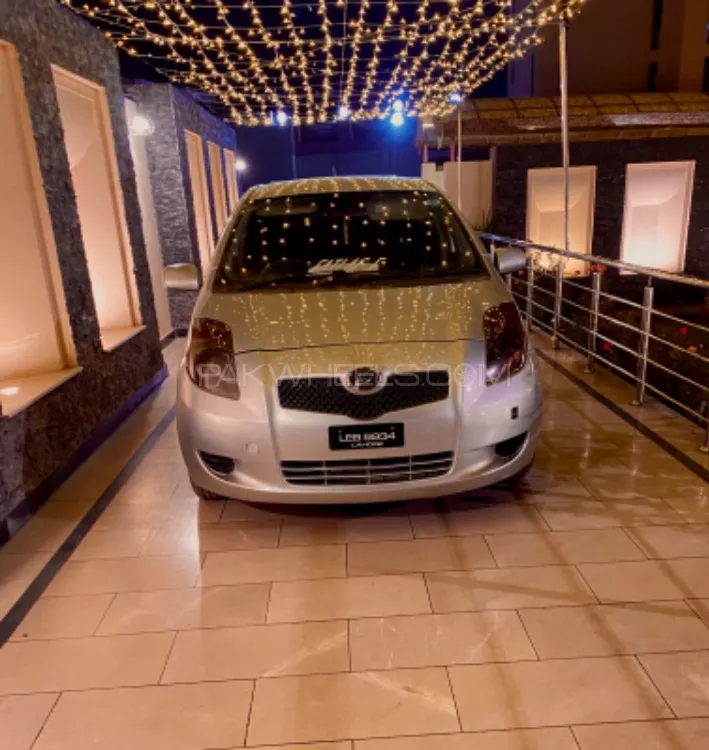 Toyota Vitz 2007 for Sale in Charsadda Image-1