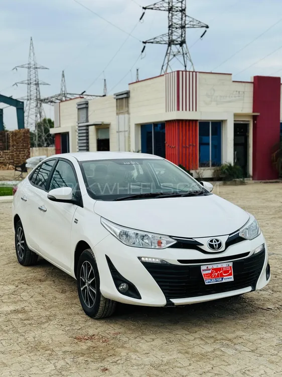 Toyota Yaris Sedan 2021 for Sale in Burewala Image-1