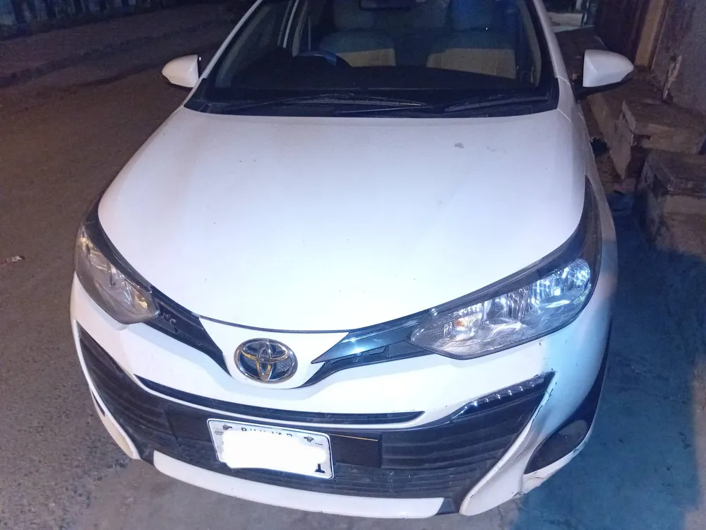 Toyota Yaris Sedan 2021 for Sale in Lahore Image-1