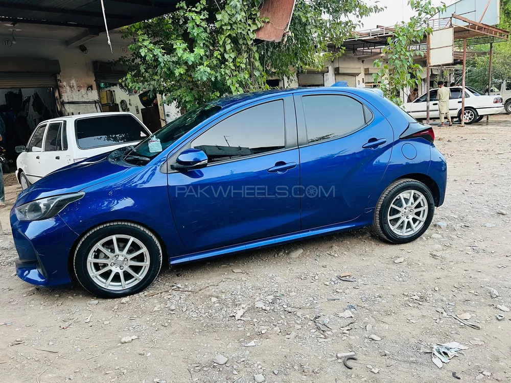 Toyota Yaris Hatchback 2021 for Sale in Peshawar Image-1