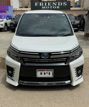 Toyota Voxy 2017