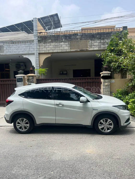 Honda Vezel 2019 for Sale in Lahore Image-1