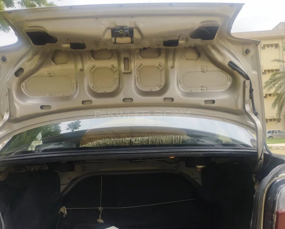 Suzuki Baleno 2004 for Sale in Karachi Image-1