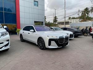 BMW i7 xDrive50 *M Sport*
Model: 2023 
Mileage: 2,900 km
Unregistered 
Fresh import 

M Sports Pro Pack ( top of the line variant) 

*M Sport brakes with Dark Blue Calipers
*Front Electric Sport Seats
*20" Aerodynamic 907M bicolour alloy wheels
*Swarovski crystal headlights
*BMW Theatre Screen(31.3 inch BMW entertainment experience)
*Rear Comfort Package 
*Executive Lounge Seats
*Massager seats
*Bowers & Wilkins Surround Sound System

Calling and Visiting Hours

Monday to Saturday

11:00 AM to 7:00 PM