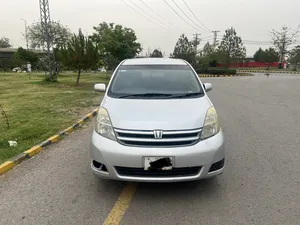 Toyota ISIS 2006 for Sale