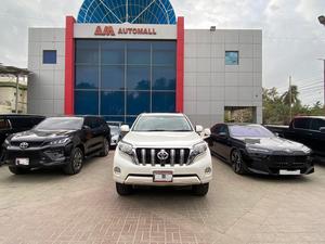 Toyota Prado TX
Model: 2013
Mileage: 96,000 km
Reg: 2016 khi

*7 seater 
*Sunroof
*Beige room