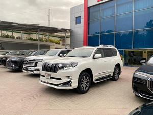Make: Prado TXL 2.7
Model: 2020
Mileage: 24,000 Km
Reg: 2024 khi

*Autofoot step
*Leather & power seats 
*Heating & cooling seats 
*Original TV + 4 cameras 
*7 seater 
*Beige room
*Sunroof

Calling and Visiting hours

Monday to Saturday

11:00 AM to 7:00 PM
