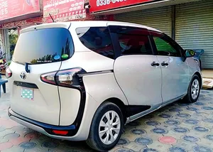 Toyota Sienta X 2016 for Sale