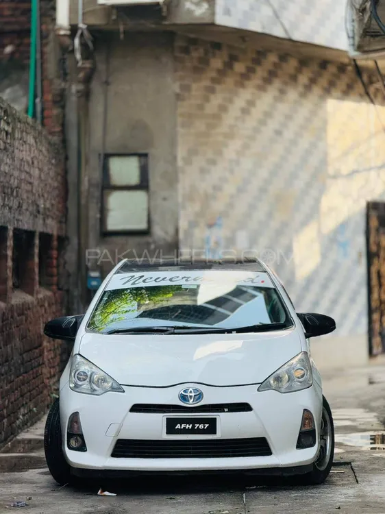 Toyota Aqua 2013 for Sale in Lahore Image-1