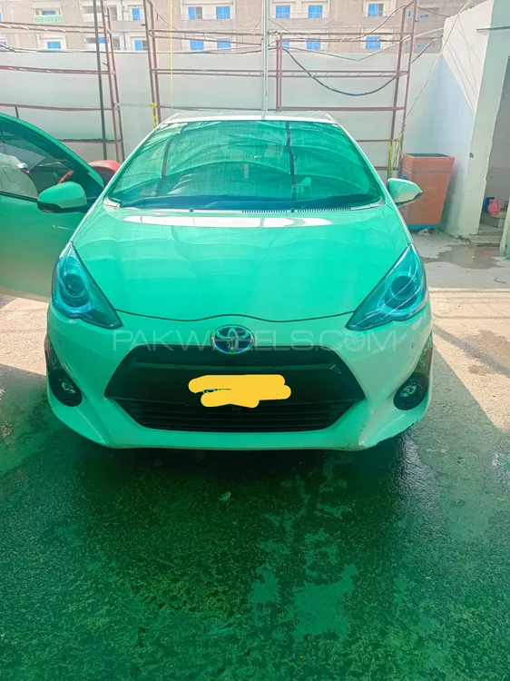 Toyota Aqua 2015 for Sale in Peshawar Image-1