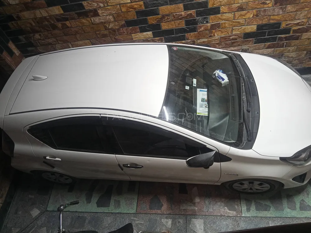 Toyota Aqua 2017 for Sale in Peshawar Image-1