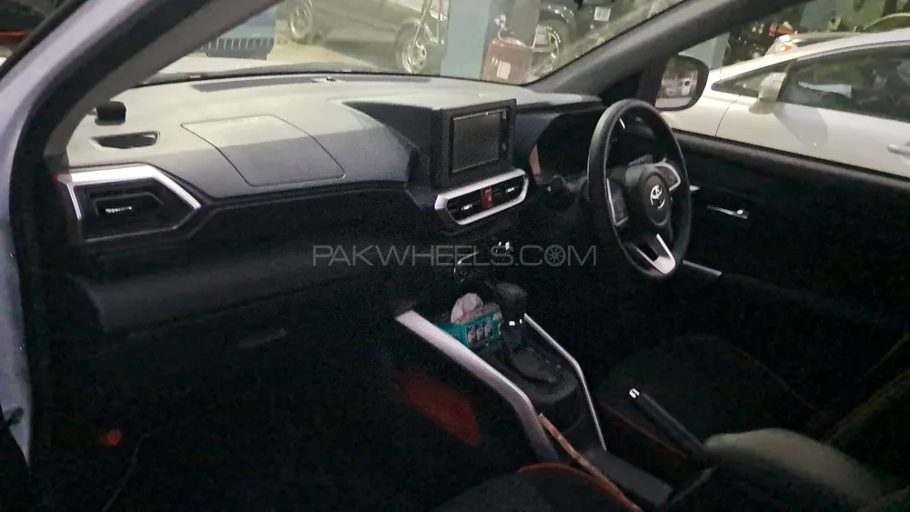 Toyota Corolla 2020 for Sale in Peshawar Image-1