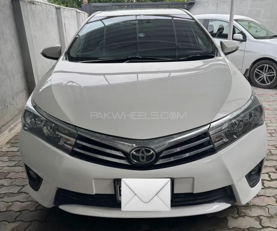 Toyota Corolla 2015 for Sale in Abbottabad Image-1