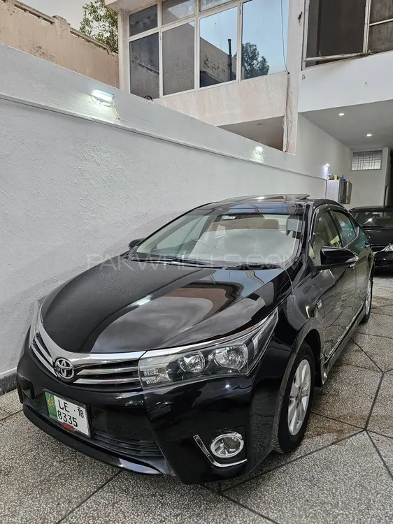 Toyota Corolla 2017 for Sale in Lahore Image-1