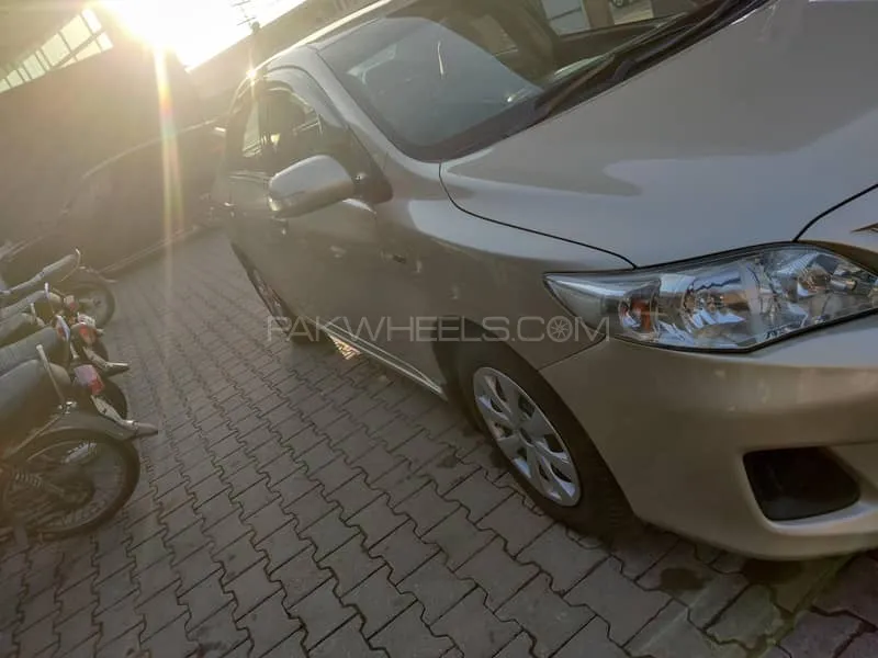 Toyota Corolla 2013 for Sale in Faisalabad Image-1
