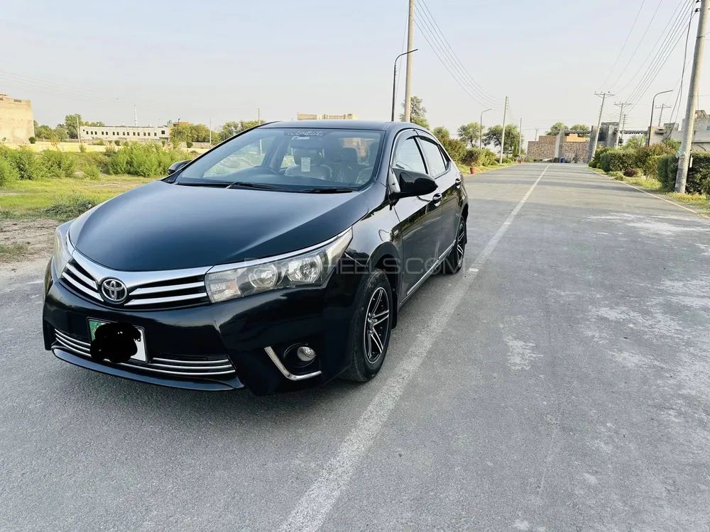 Toyota Corolla 2015 for Sale in Vehari Image-1