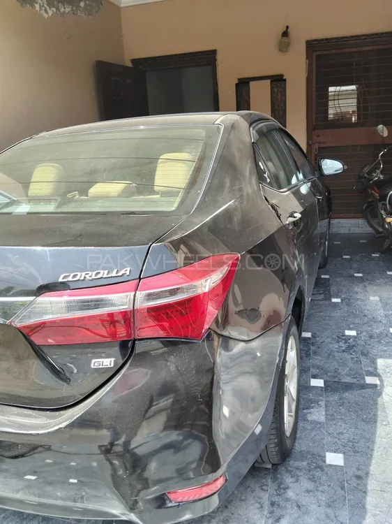Toyota Corolla 2014 for Sale in Lahore Image-1