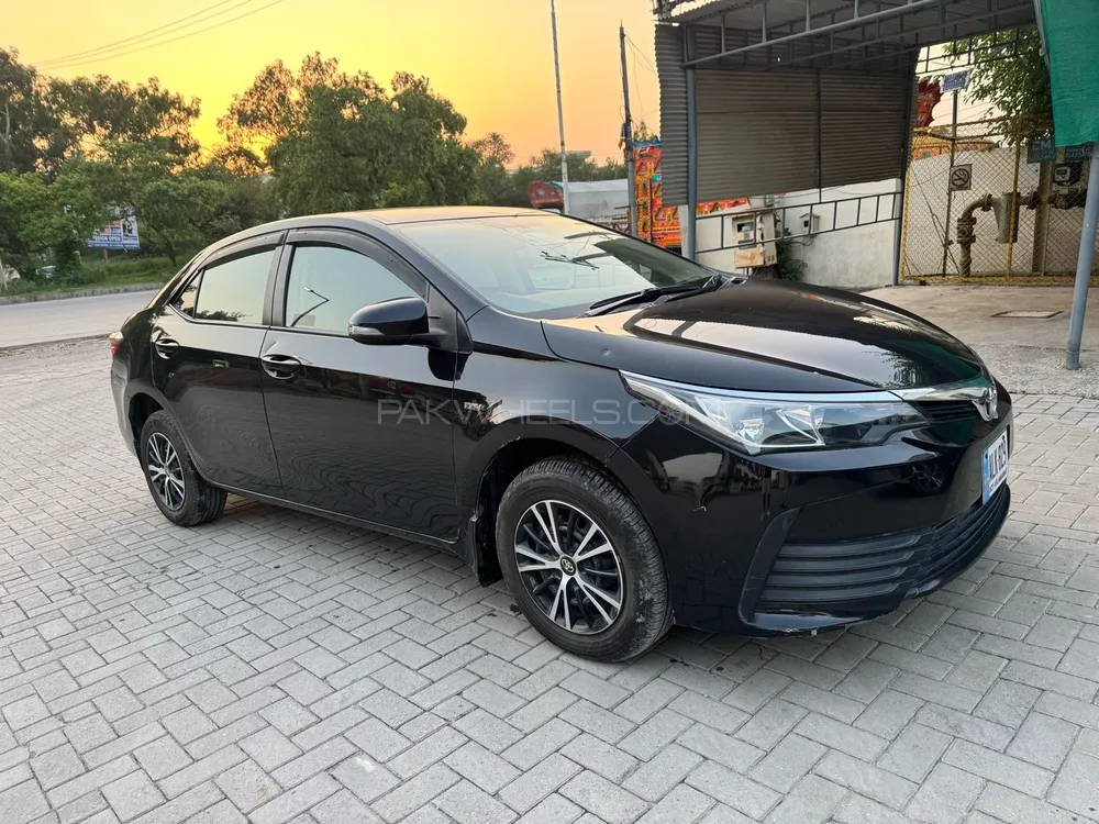 Toyota Corolla 2018 for Sale in Wah cantt Image-1